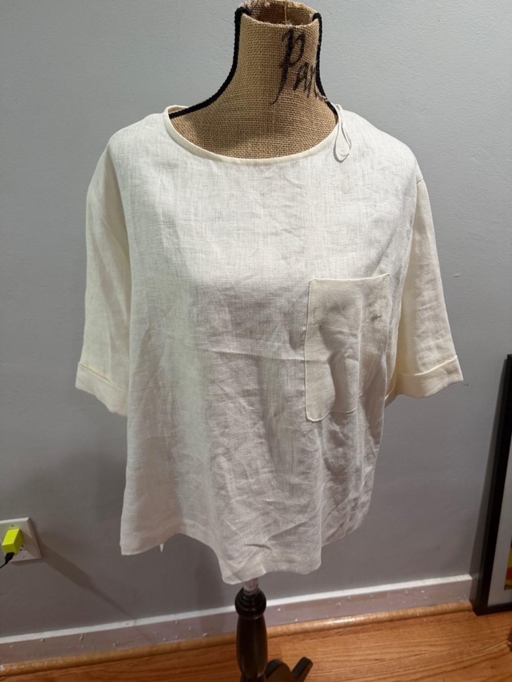 Zara Women’s Cream Linen Short-Sleeve Pocket Top medium